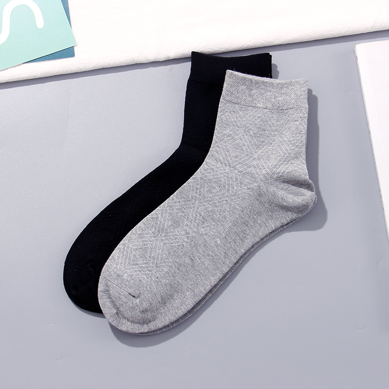 جوارب رجالية بطول متوسط بخطوط داكنة (طقم زوجين)