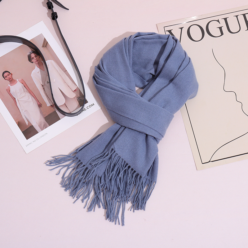 وشاح نسائي سادة كلاسيكي - أزرق