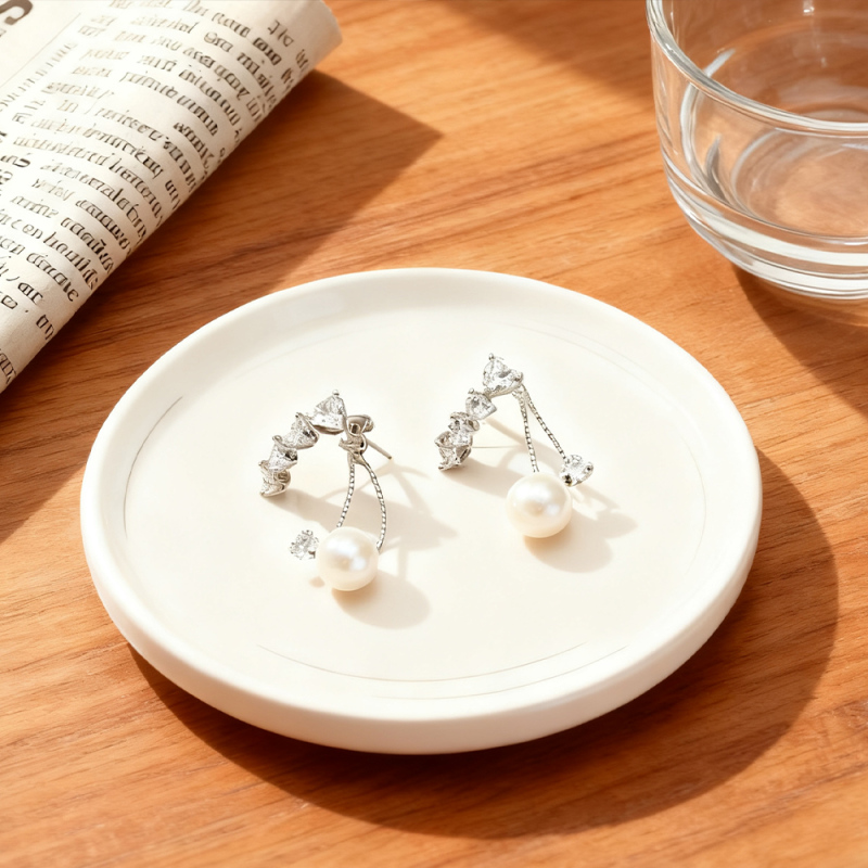 أقراط لؤلؤية بكريستال قلب الحب