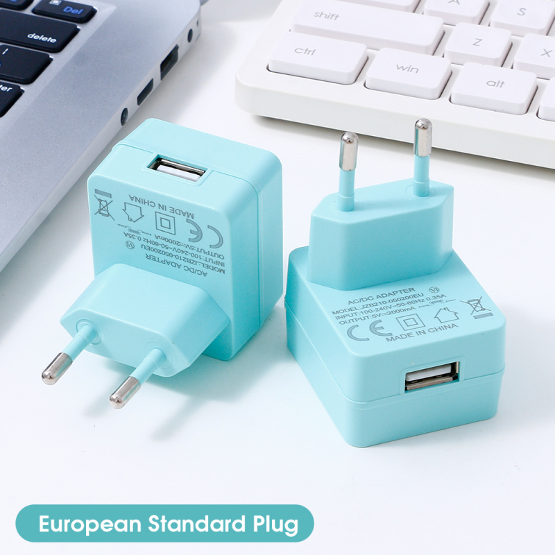 شاحن USB جداري بمعيار أوروبي (لون أزرق فاتح)