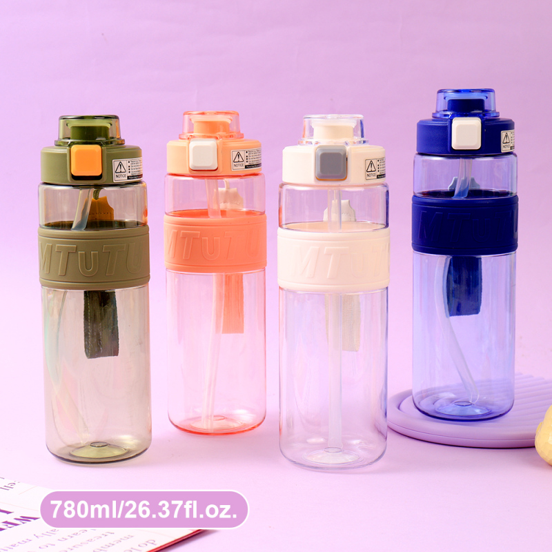 كوب بلاستيك رياضي أساسي