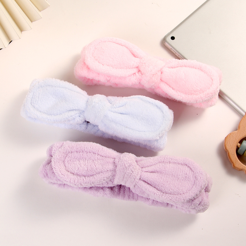 رباط شعر للتجفيف بلون فاتح مع عقدة