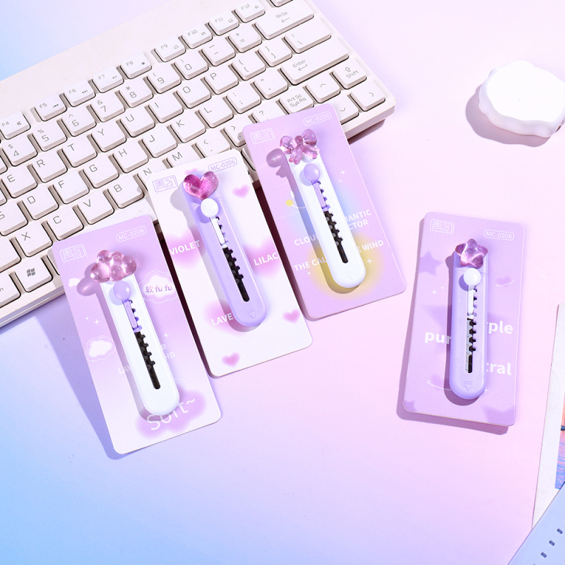 سكين الحِرف حلم بنفسجي