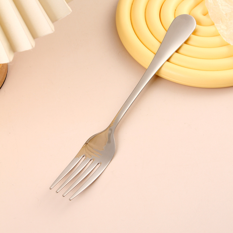 شوكة ستانلس ستيل كلاسيكية (فضي)