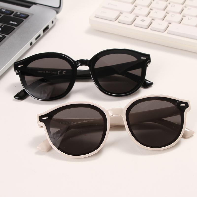 نظارات شمسية للأطفال من مادة TPE (تصميم عصري)