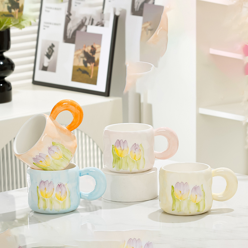 كوب سيراميك توليب من سلسلة الزهور الرومانسية