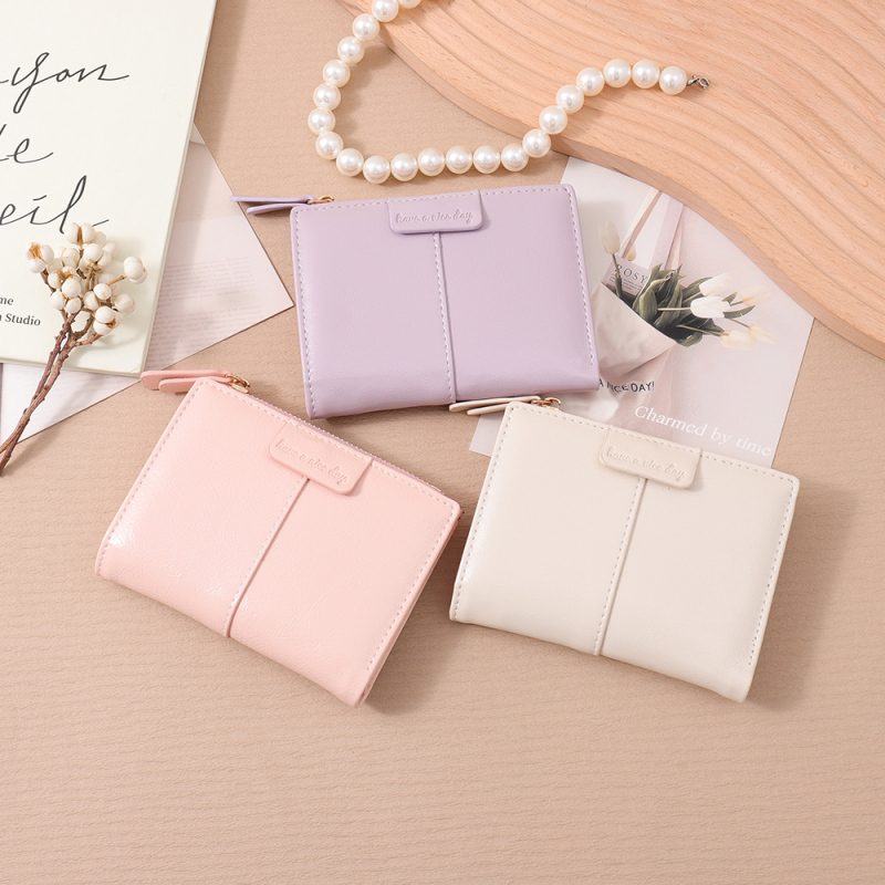 محفظة نسائية مزدوجة الطي لامعة كريمية عصرية