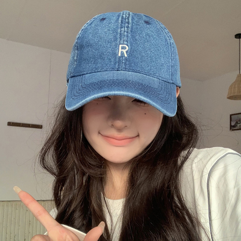 قبعة بيسبول دنيم مغسول بحرف R