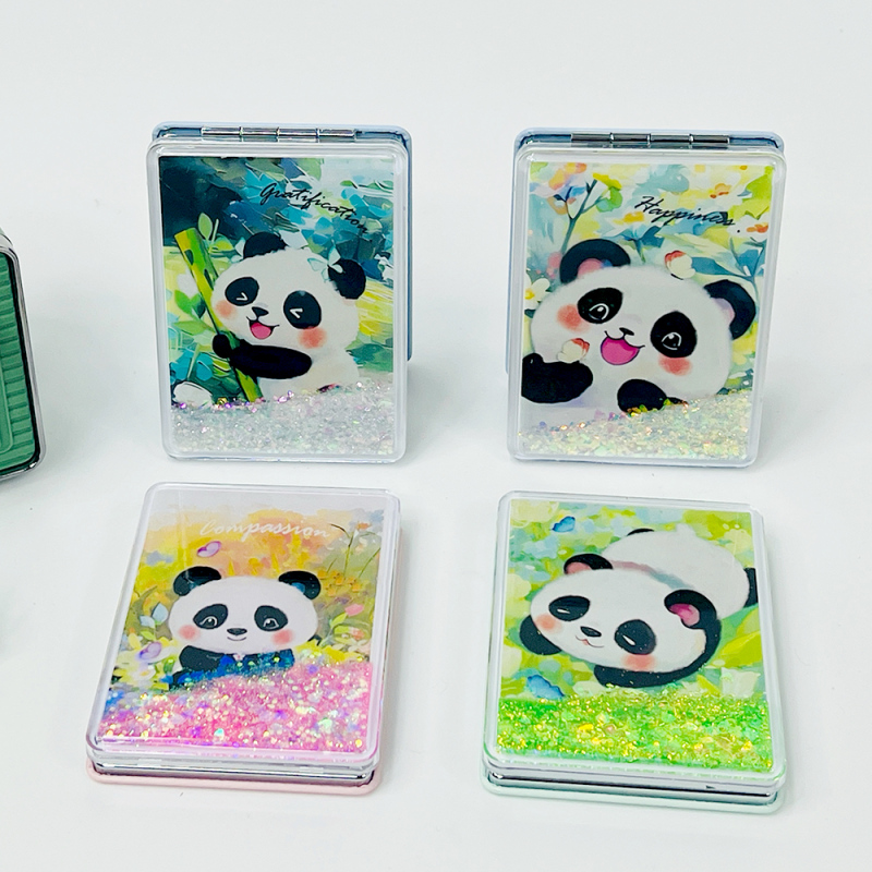 مرآة محمولة مربعة لامعة على شكل باندا لطيفة