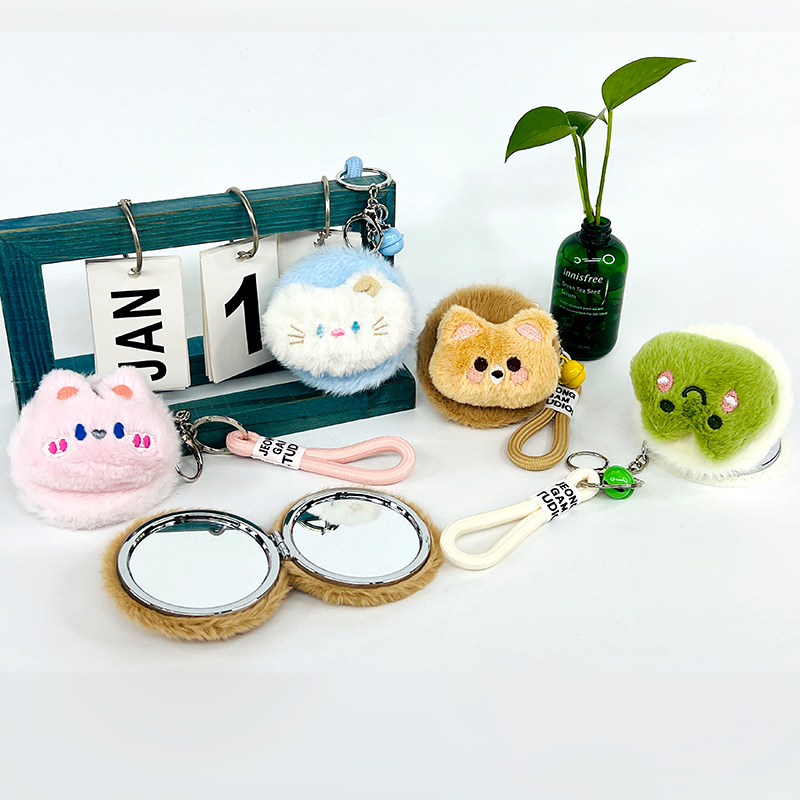 مرآة محمولة من سلسلة الحيوانات المحشوة مع حزام معصم