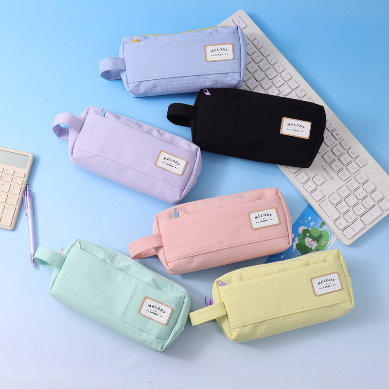 حقيبة أقلام مربعة بطبقتين وسحاب بلون متباين منعش