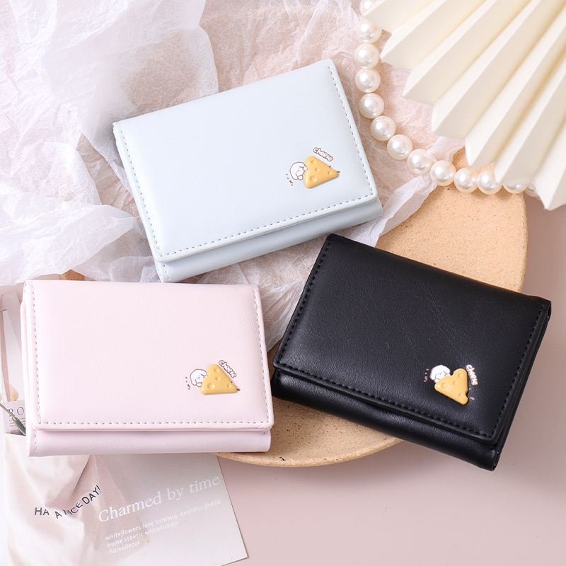 محفظة نسائية ثلاثية الطي على شكل شريحة جبن لطيفة