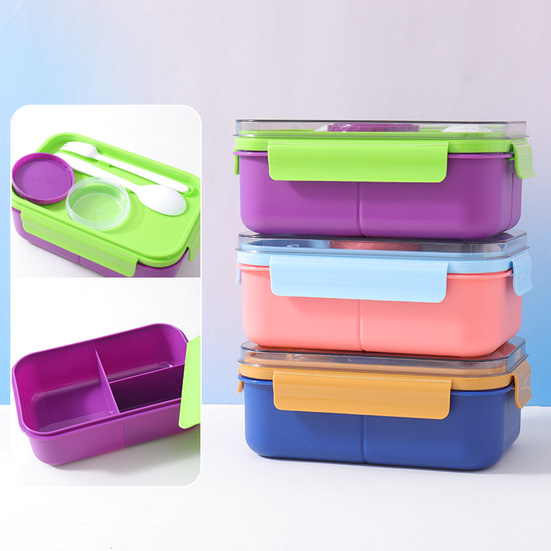 علبة غداء مقسمة للسلطة