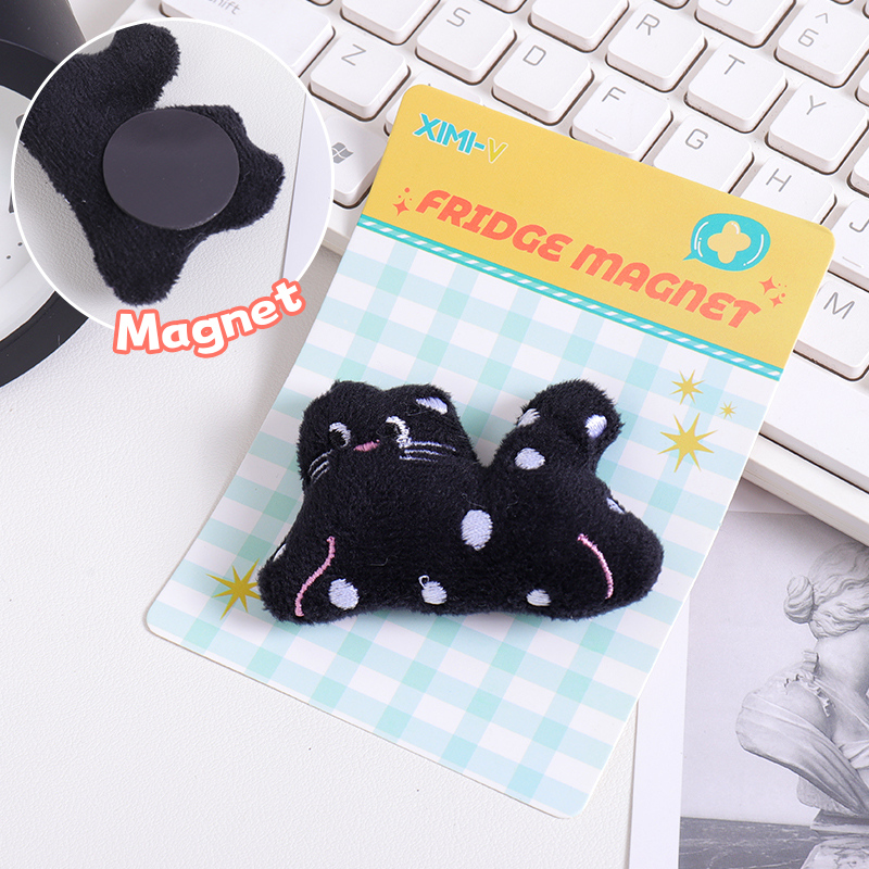 مغناطيس ثلاجة على شكل قطة مرقطة (أسود)