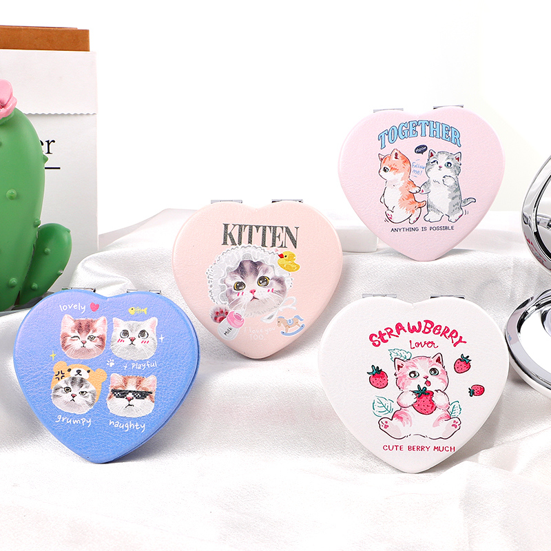 مرآة محمولة بشكل قلب كبير قطة الفواكه