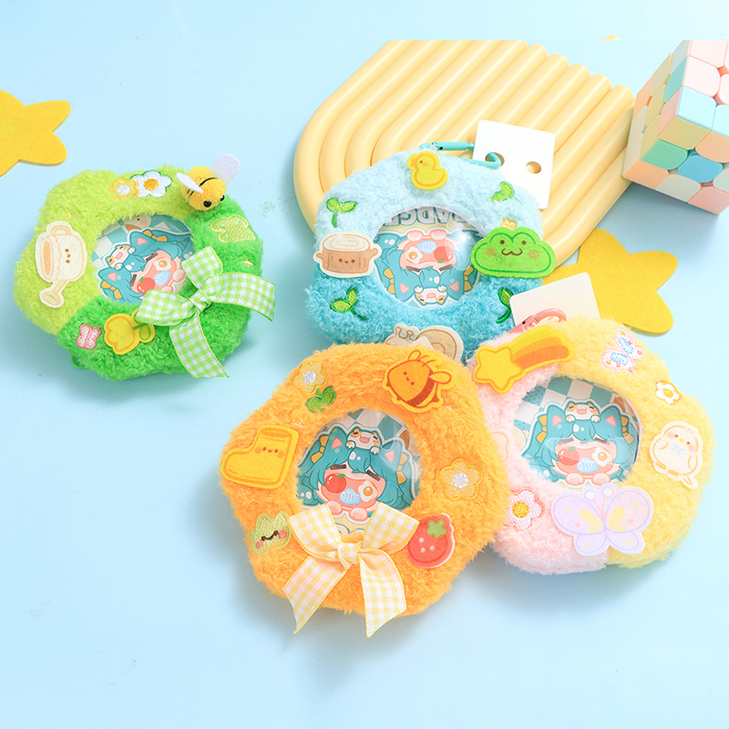 سلسلة مفاتيح حقيبة صغيرة أكاليل الربيع