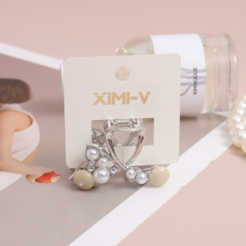 مشبك شعر معدني عصري رقم 6