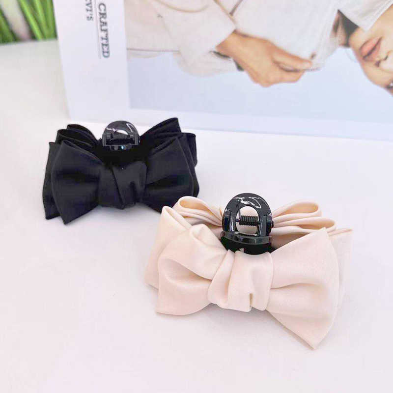 مشابك شعر مخلب بلون سادة من سلسلة النقاط المنقطة رقم 01