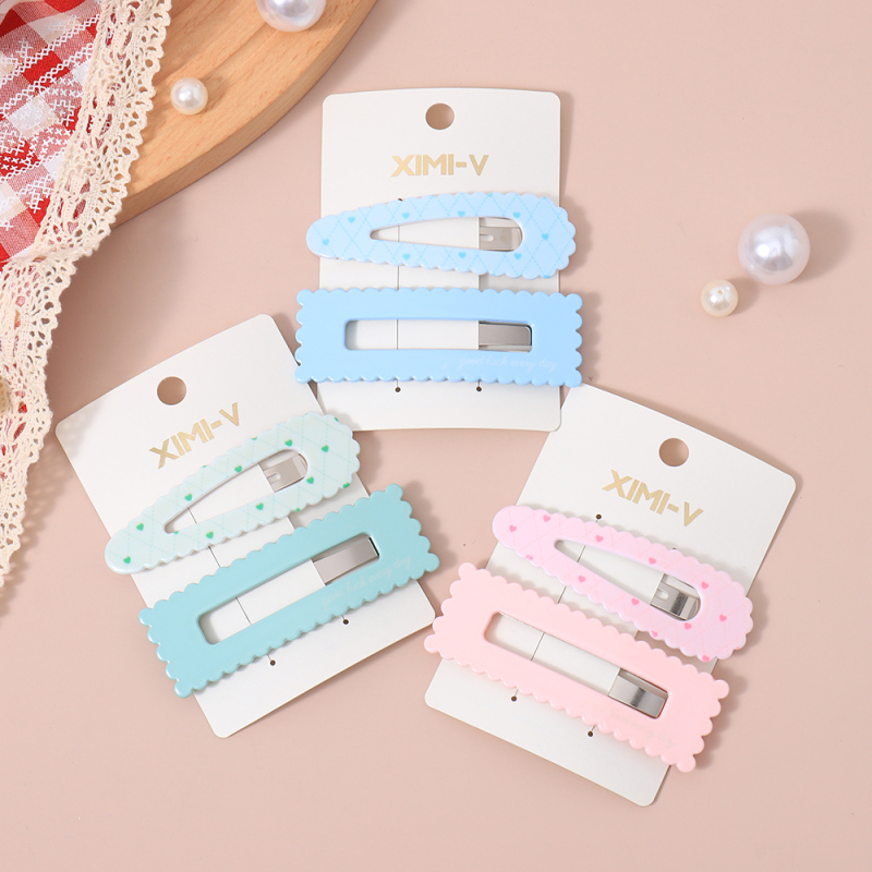 مشابك شعر بلاستيكية بنمط الحب للفتيات