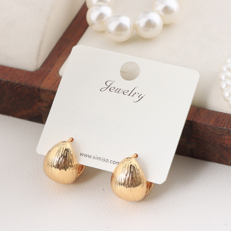 حلق دائري إحساس فاخر بسيط رقم 09