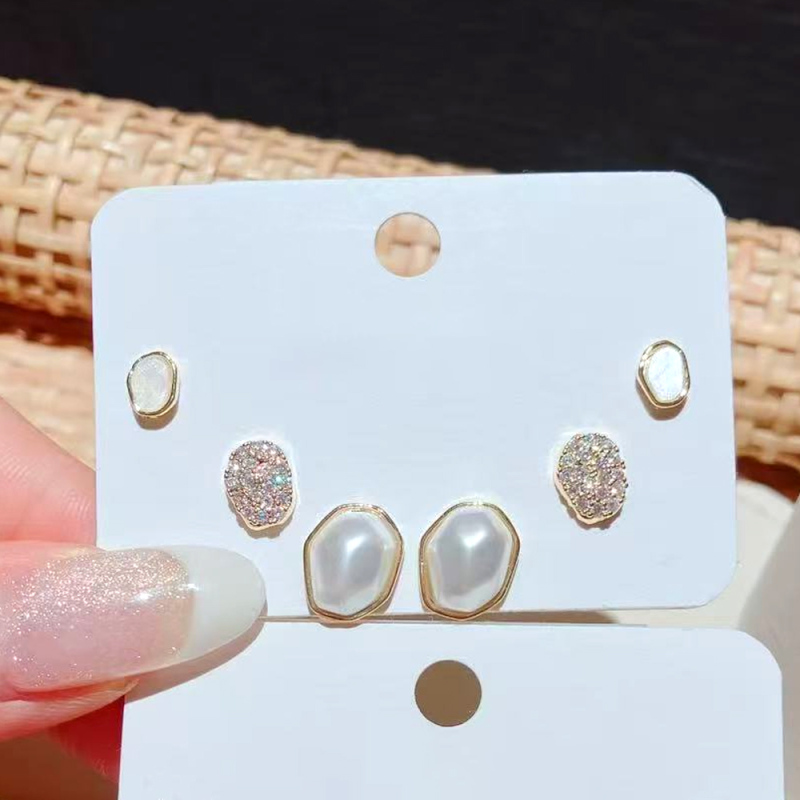 طقم أقراط رقيقة 3 أزواج رقم 103