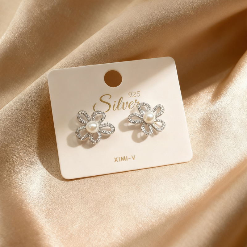 أقراط زهور فضية عصرية بإبرة فضة 925