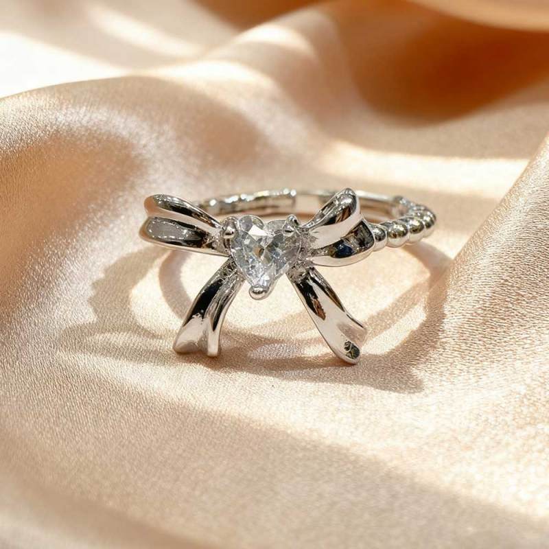 خاتم مفتوح بعقدة حب ترندي