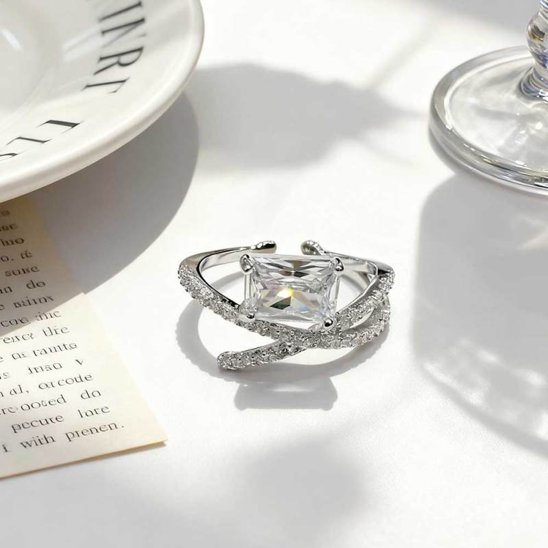 خاتم ماسي مربع ترندي مفتوح