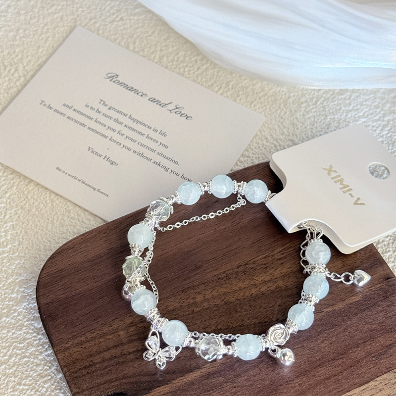 سوار خرز بتعليقة رقيقة