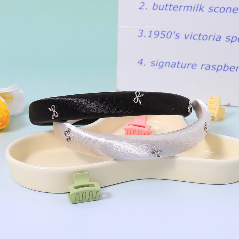 عصابة رأس قماشية أنيقة بعقدة للسيدات