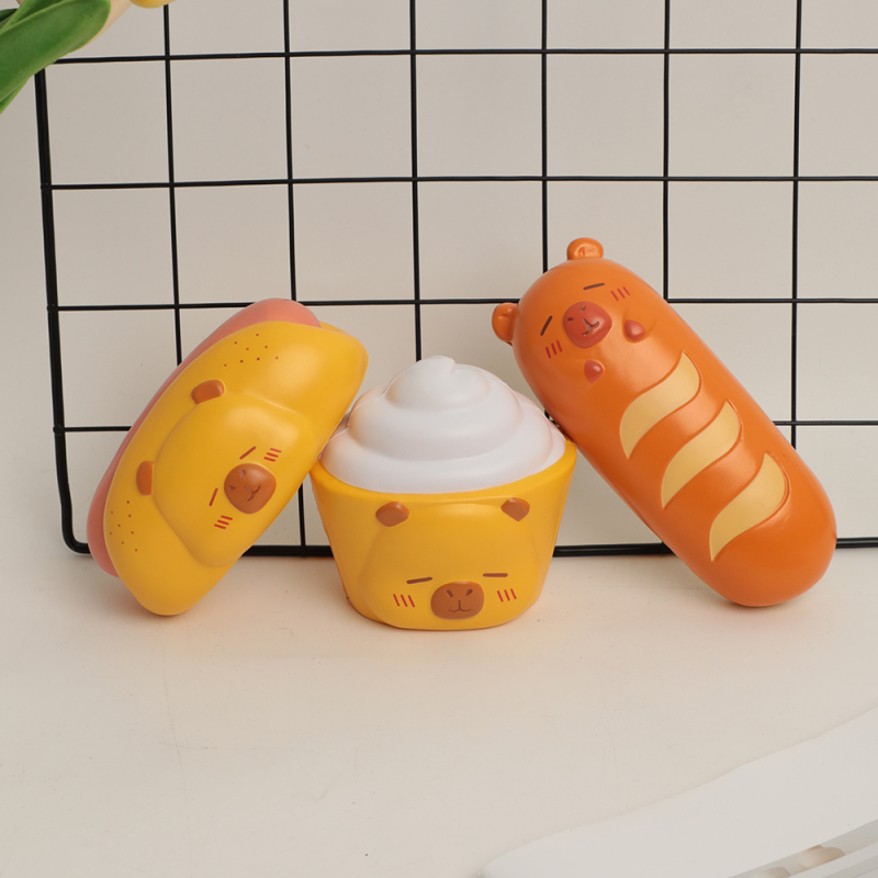 لعبة تخفيف التوتر بشكل طعام الكابيبارا PU