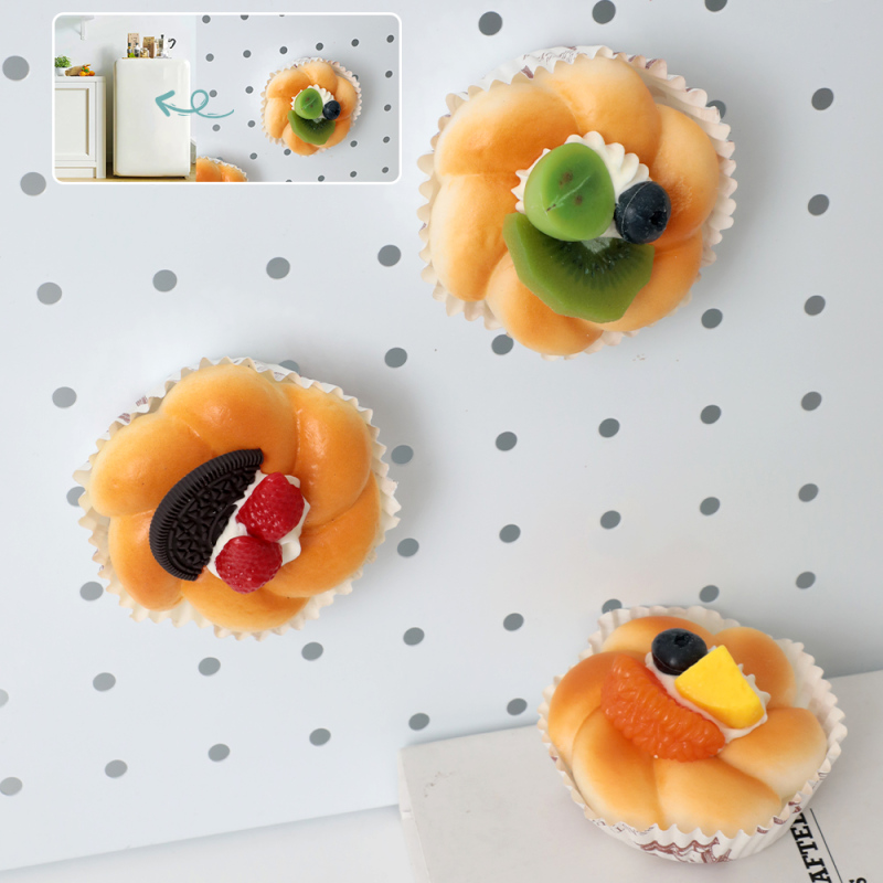 لعبة تخفيف التوتر بشكل خبز الزهرة PU