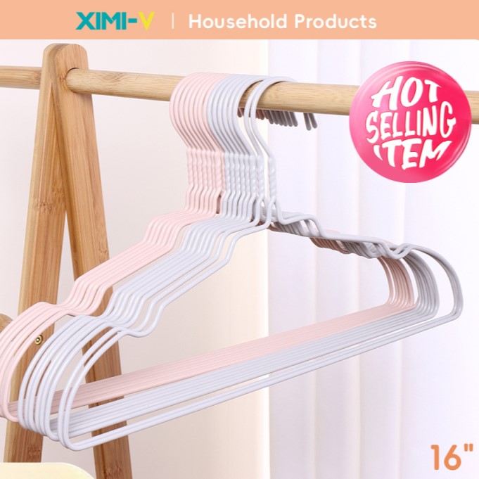 علاقة ملابس بطبقة بلاستيكية مقاس 16 إنش (8 قطع)