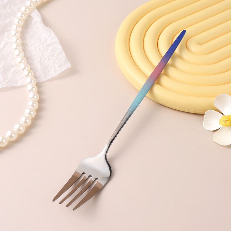 شوكة سلسلة عالم الغموض قطعة واحدة (ملون)