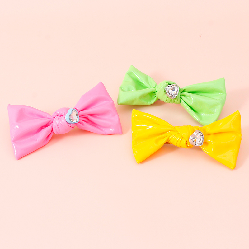 مشبك شعر مزين بزركون على شكل قلب ستايل الدوبامين