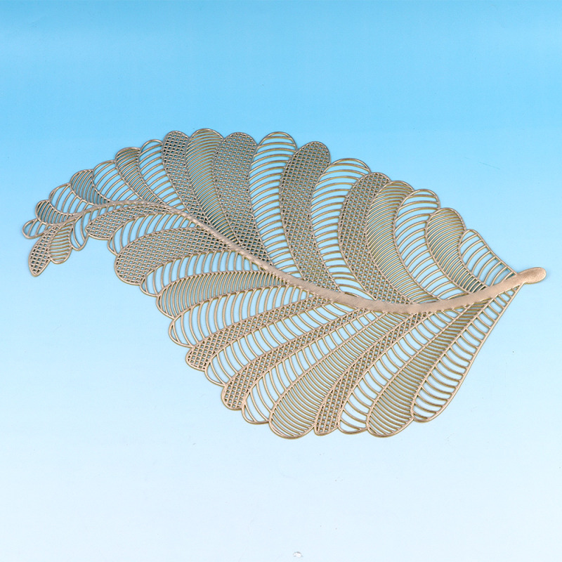 قطعة مفرش PVC بشكل ورقة ذهبية (موديل رجعي)