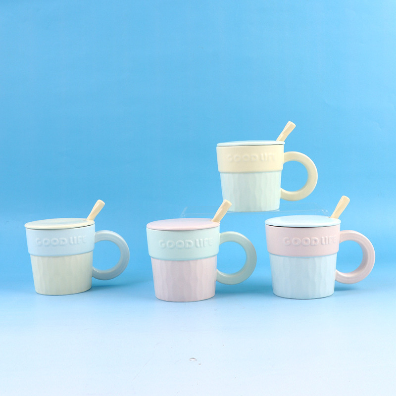 كوب سيراميك أساسي بنمط اسكندنافي متباين اللون