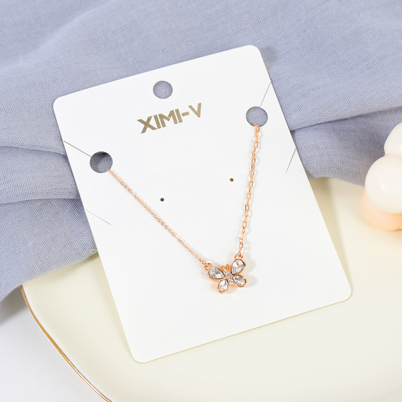 قلادة أنيقة فاخرة للنساء