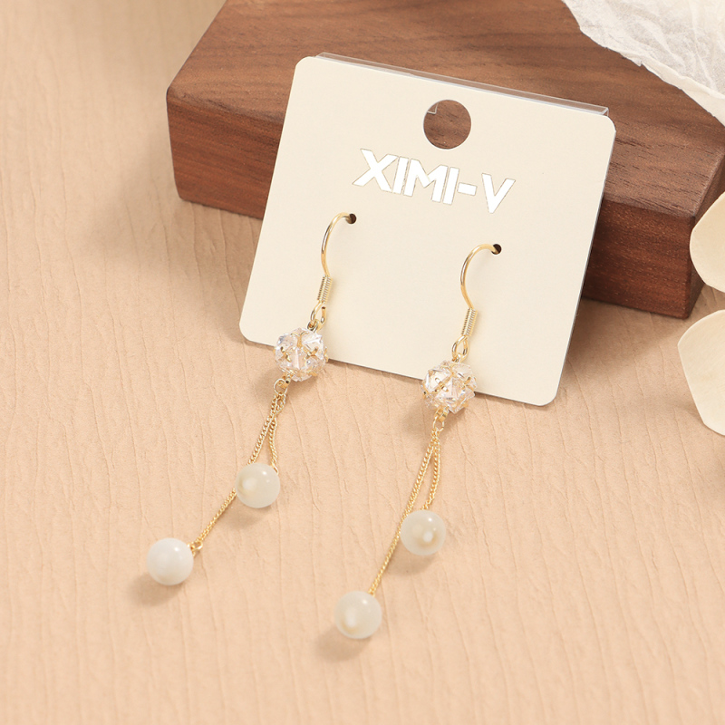 قرط طويل بشرابة رقم 12