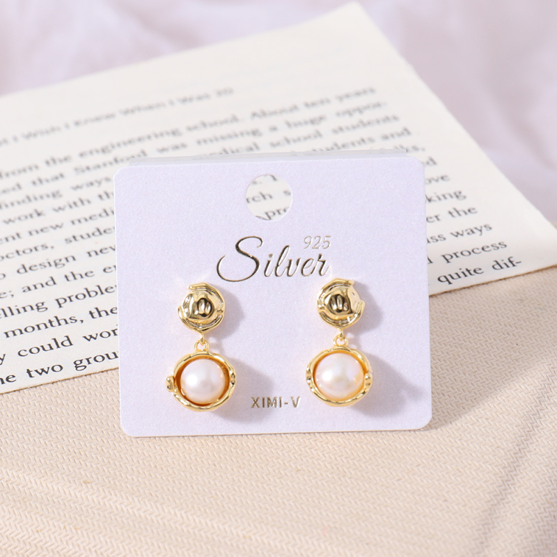 أقراط متوسطة تناسب جميع الإطلالات رقم 19