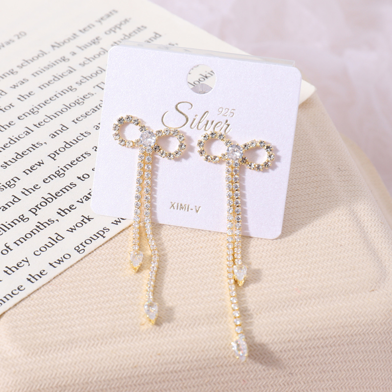 أقراط شرابة أنثوية طويلة رقم 09